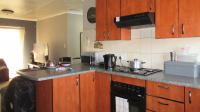 Kitchen - 11 square meters of property in Greenhills