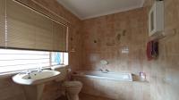 Main Bathroom - 9 square meters of property in Witpoortjie