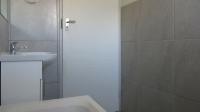 Bathroom 1 - 4 square meters of property in Mindalore