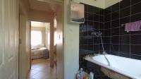 Bathroom 1 - 6 square meters of property in Die Hoewes