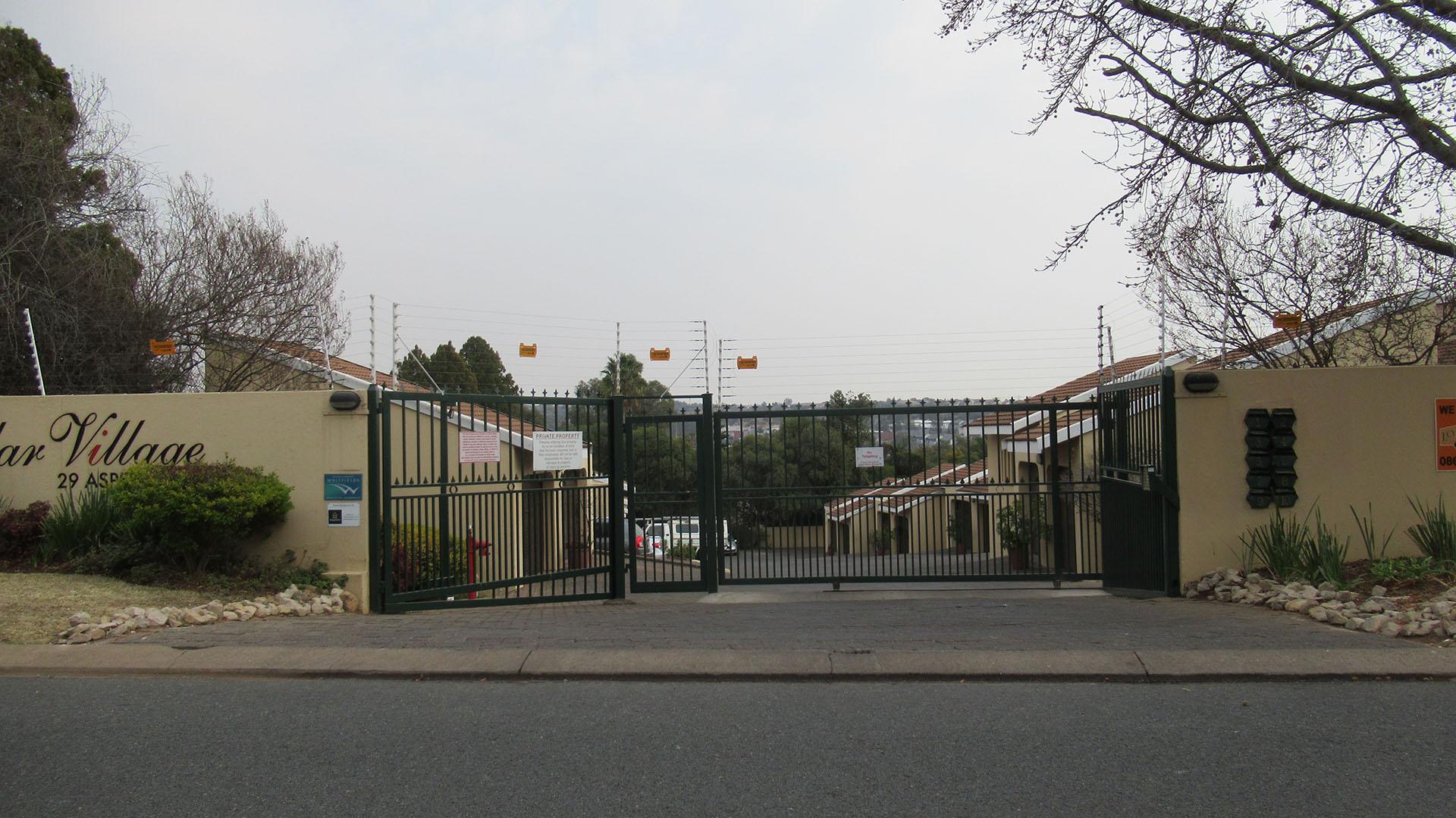 Front View of property in Bryanston