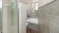 Bathroom 1 of property in Bryanston