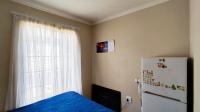 Bed Room 1 - 8 square meters of property in Palm Ridge