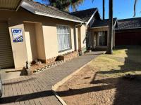 6 Bedroom 3 Bathroom House for Sale for sale in The Reeds
