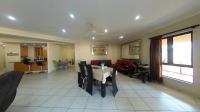 Dining Room - 33 square meters of property in Shelly Beach