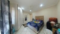 Bed Room 2 - 18 square meters of property in Shelly Beach