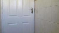 Bathroom 1 - 6 square meters of property in Ennerdale