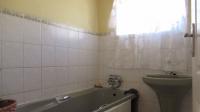 Bathroom 1 - 6 square meters of property in Ennerdale