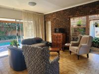  of property in Glenvista