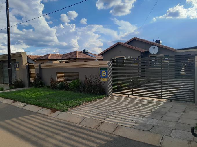 3 Bedroom House for Sale For Sale in Protea Glen - MR641609