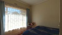 Bed Room 1 - 14 square meters of property in Wilropark