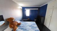 Main Bedroom - 17 square meters of property in Pinetown 