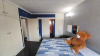 Main Bedroom - 17 square meters of property in Pinetown 