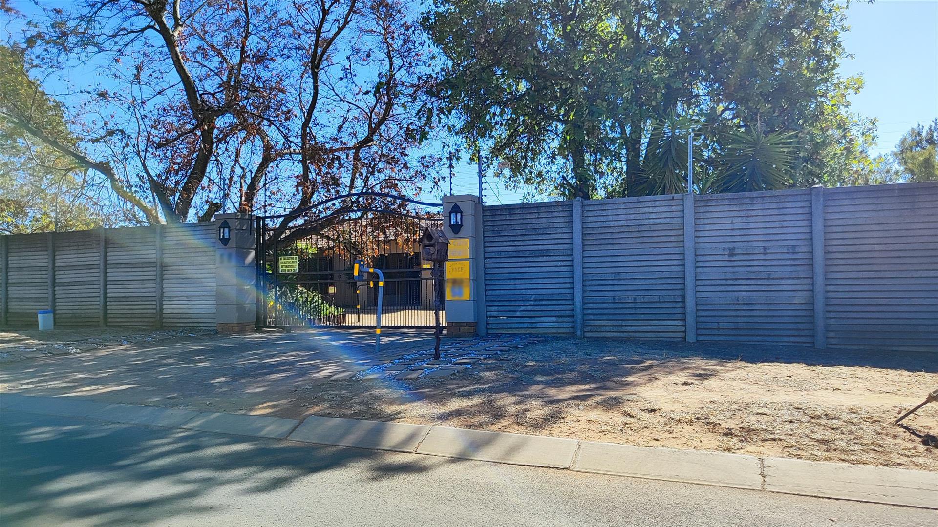 Front View of property in Benoni AH