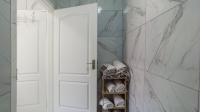 Main Bathroom - 10 square meters of property in Amandasig