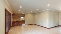 Lounges - 25 square meters of property in Menlo Park