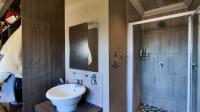 Main Bathroom - 6 square meters of property in Terenure