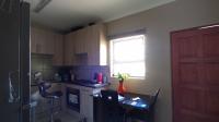 Kitchen - 11 square meters of property in Brakpan