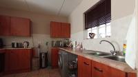 Kitchen - 14 square meters of property in Dainfern