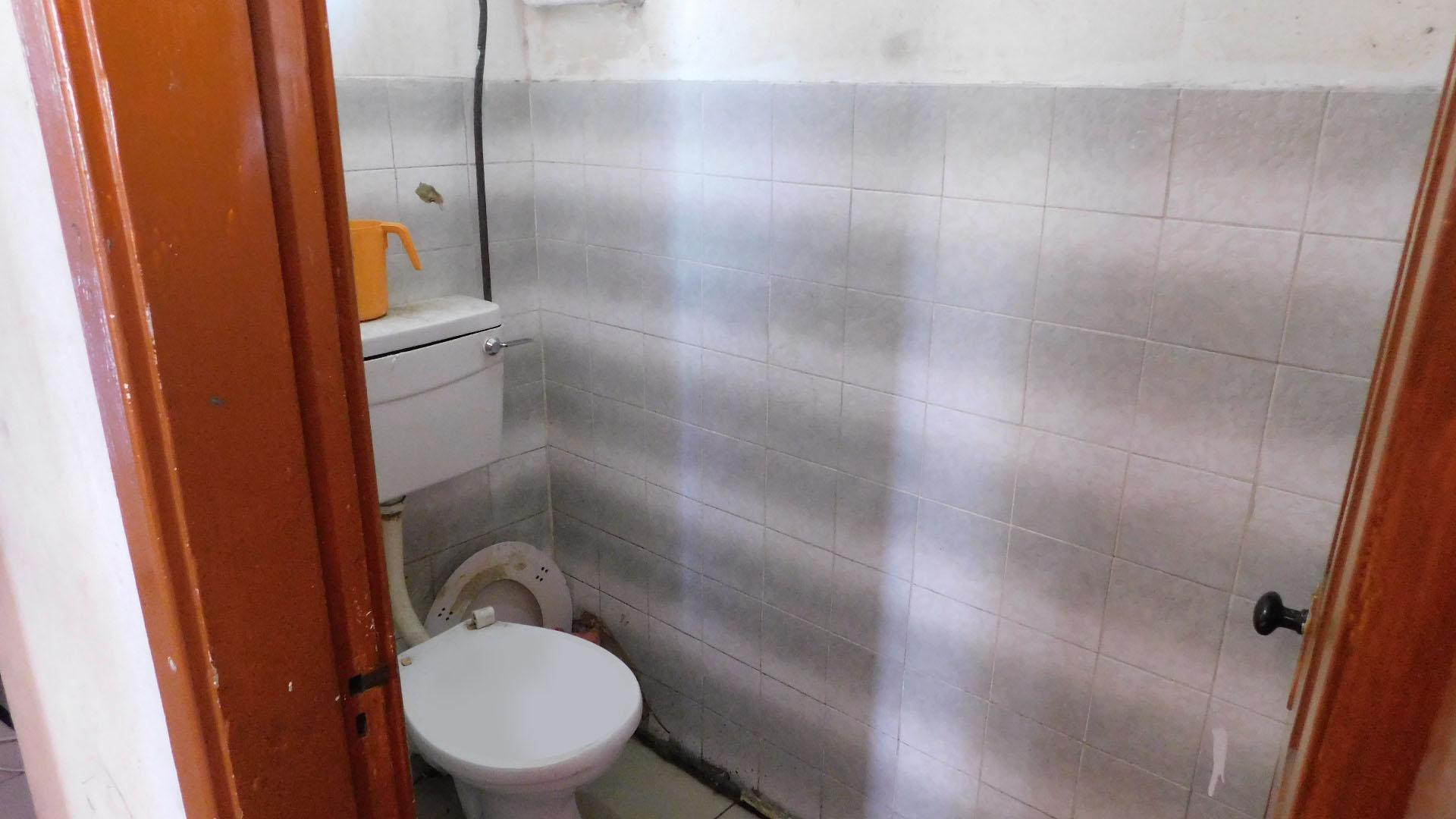 Bathroom 1 - 5 square meters of property in Musgrave