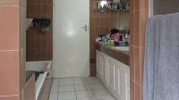 Bathroom 1 - 7 square meters of property in Strathavon