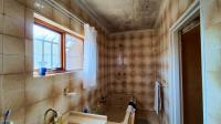 Main Bathroom - 7 square meters of property in Spruitview