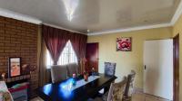 Dining Room - 13 square meters of property in Spruitview