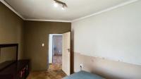 Bed Room 1 - 14 square meters of property in Visagiepark