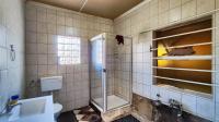 Main Bathroom - 8 square meters of property in Visagiepark