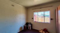 Bed Room 1 - 17 square meters of property in Vanderbijlpark