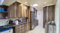 Kitchen - 27 square meters of property in Buurendal 