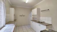 Kitchen - 27 square meters of property in Buurendal 