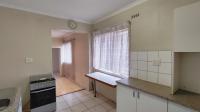 Kitchen - 27 square meters of property in Buurendal 