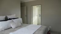 Main Bedroom - 13 square meters of property in Cosmo City