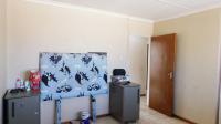 Bed Room 2 - 16 square meters of property in Woodlands - DBN