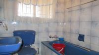 Bathroom 1 - 4 square meters of property in Lenasia South