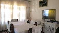 Dining Room - 17 square meters of property in Lenasia South