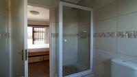 Main Bathroom - 7 square meters of property in Northgate (JHB)