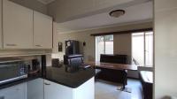 Kitchen - 8 square meters of property in Northgate (JHB)