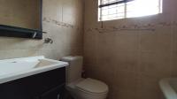 Bathroom 1 - 7 square meters of property in Linden