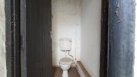 Staff Bathroom - 3 square meters of property in Linden