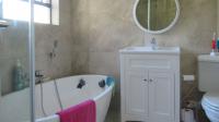 Bathroom 1 - 6 square meters of property in Beverley