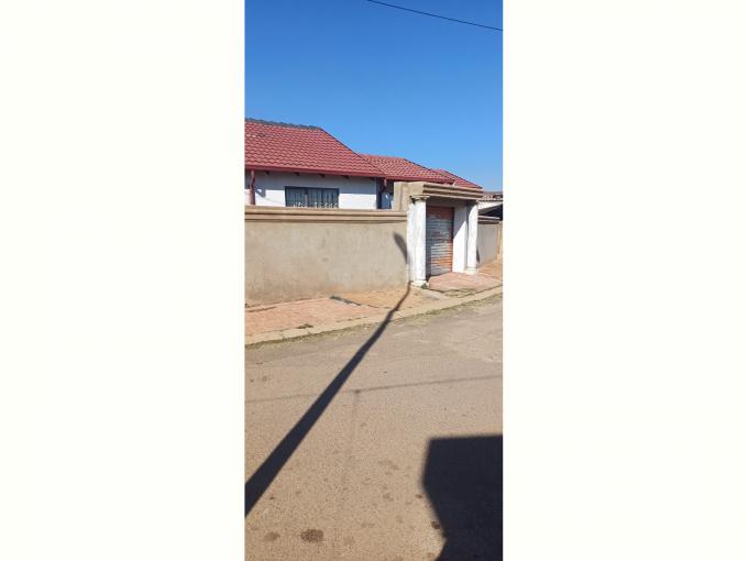 3 Bedroom House for Sale For Sale in Dobsonville - MR641836