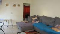 Lounges - 21 square meters of property in Westonaria