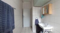 Bathroom 1 - 7 square meters of property in Wonderboom South