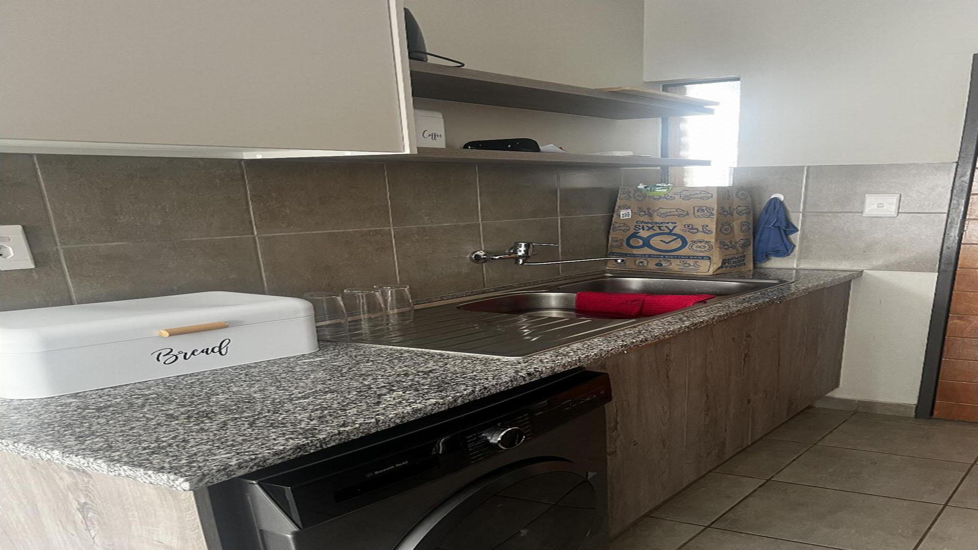 Kitchen of property in Wolmer