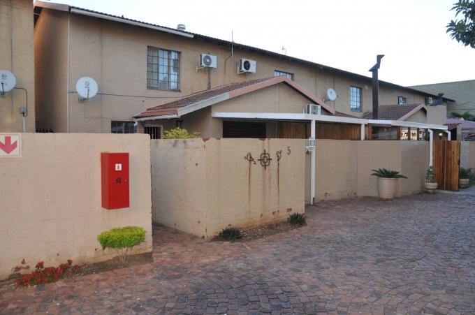 3 Bedroom Duplex for Sale For Sale in Rustenburg - MR641913