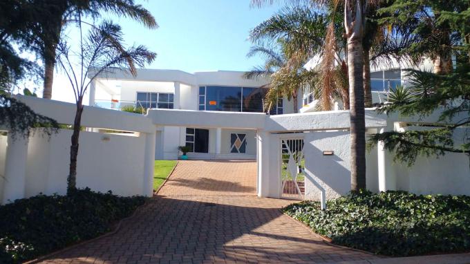 8 Bedroom House for Sale For Sale in Northcliff - MR642020