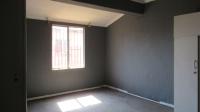 Bed Room 2 - 11 square meters of property in Krugersdorp