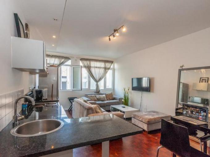 1 Bedroom Apartment for Sale For Sale in Cape Town Centre - MR642086